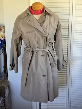 London Fog Vintage Sz 4 Petite Light Tan Belted Trench